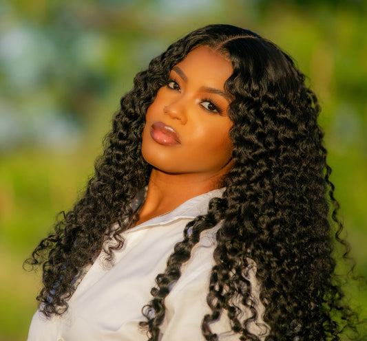 Janae Curly Wig in 24”